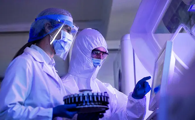 Proget zarządzanie mobilnością dla branży medycznej, badania medyczne w laboratorium