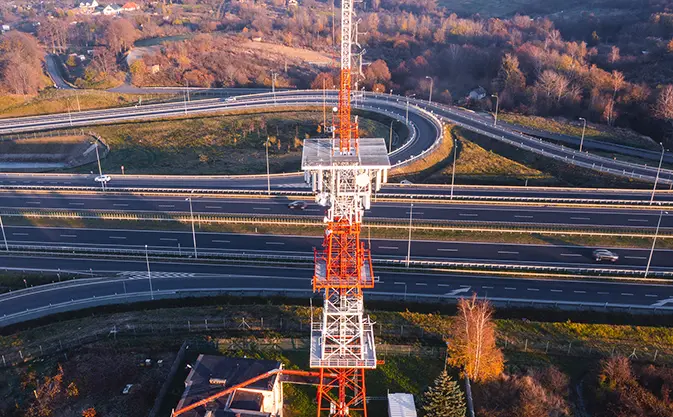 wieża telekomunikacyjna